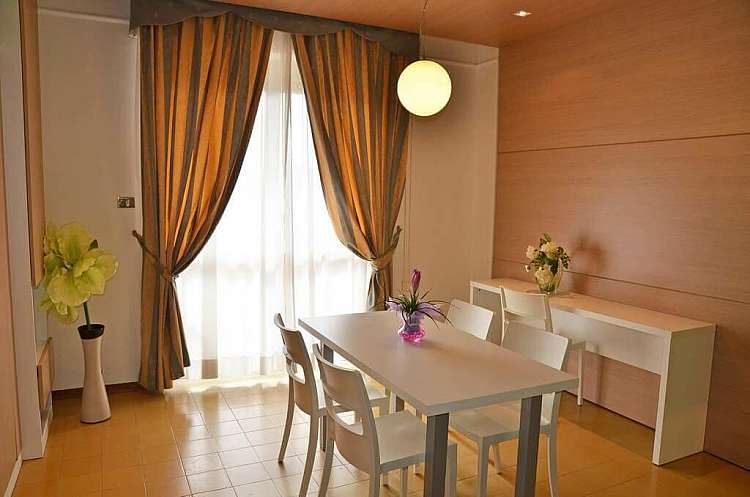 Hotel GEH***soggiorno mare Abruzzo, lungomare a Montesilvano Lido